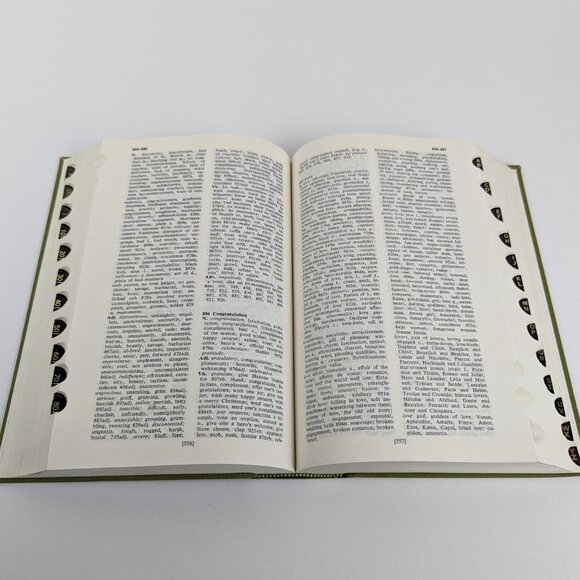 Lime Green Decor Classic Vintage Midcentury Book Rogets Thesaurus 1965 hardcover - Picture 4 of 13